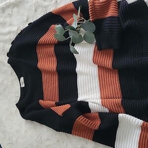 Edaline Slouchy Textured Button Detail Pullover